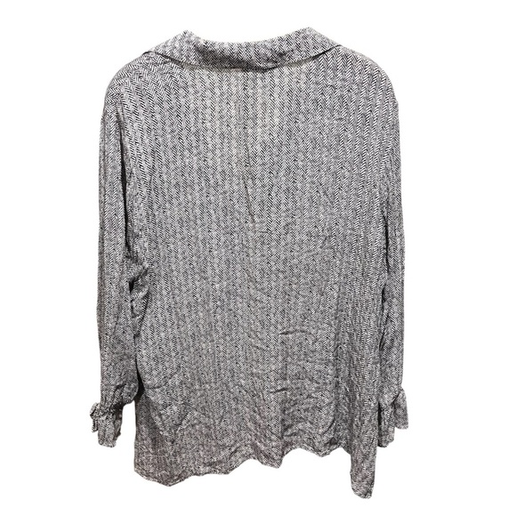 J JILL ~ Grey Herringbone Pattern Button Down Blouse - Picture 2 of 6
